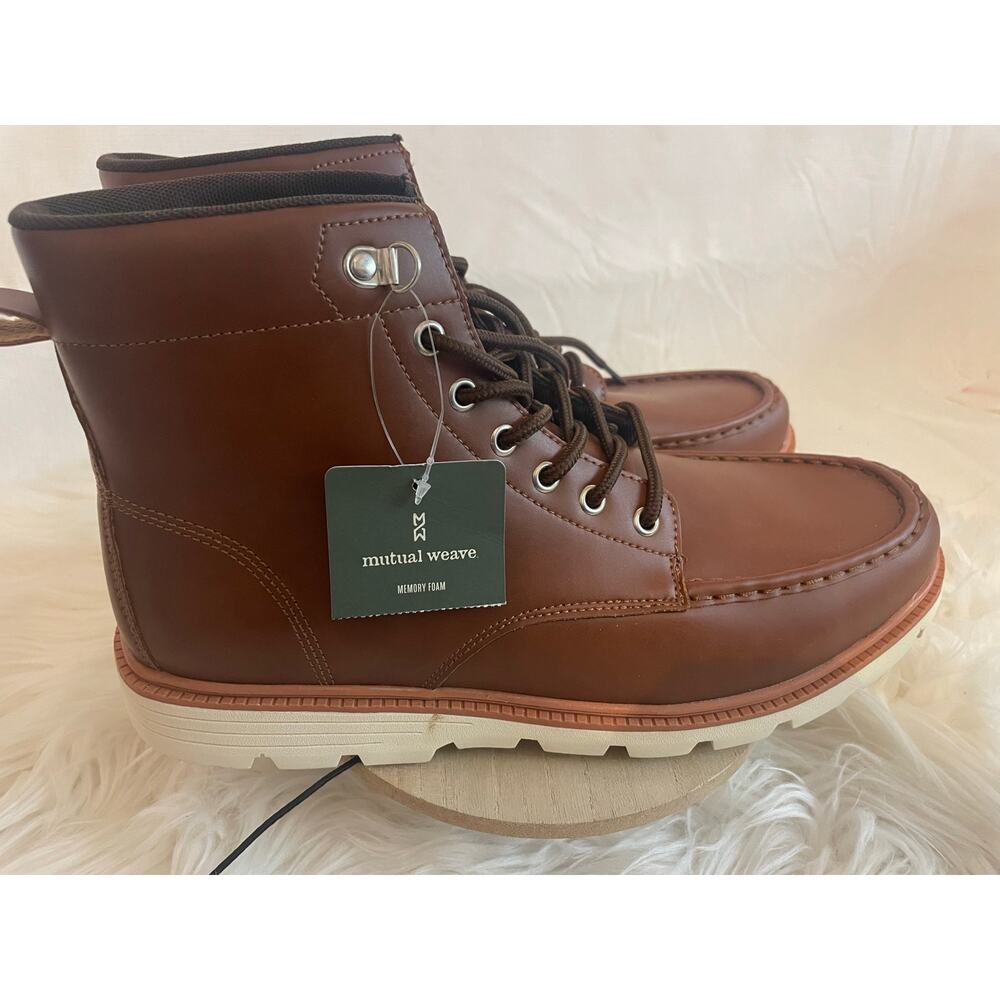 NWT Men's Size 10 Mutual Weave Boots $90 Brown Memory Foam Tie Up